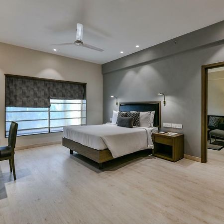 Sun-N-Sand Suites, 舍地 外观 照片