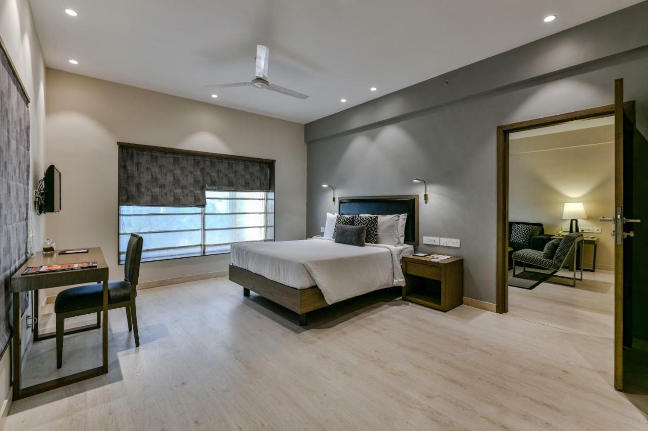 Sun-N-Sand Suites, 舍地 外观 照片